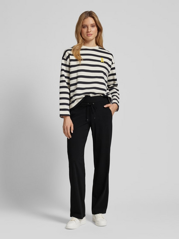 Raffaello Rossi Candice Straight Pant in Black, straight-leg pull-on travel pant, front view
