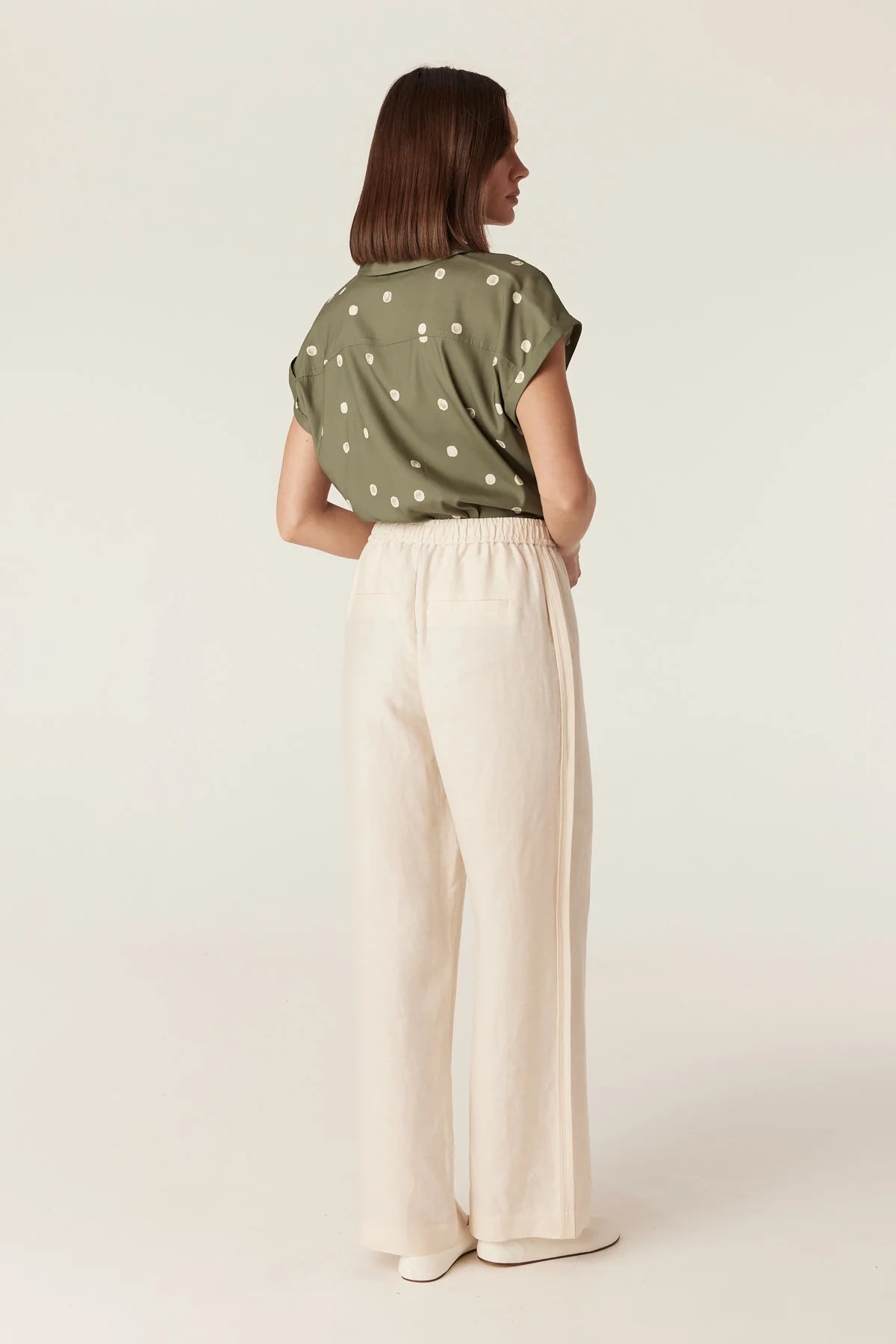 Cable Melbourne Muse Spring Blouse in Green Spot print - back view