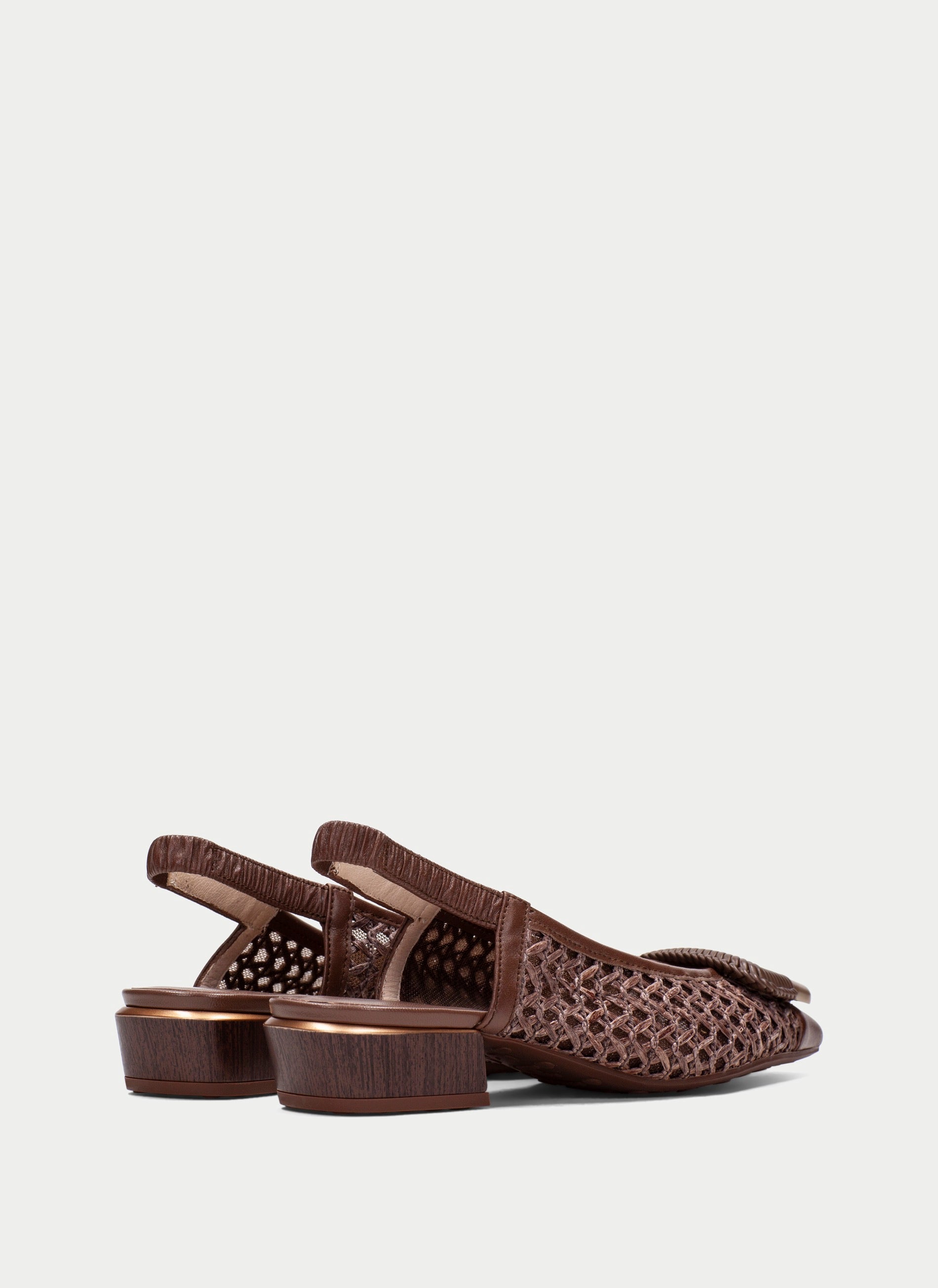 Hispanitas Azucena slingback sandal in woven Avellana raffia and leather, back view of the slingback strap and heel