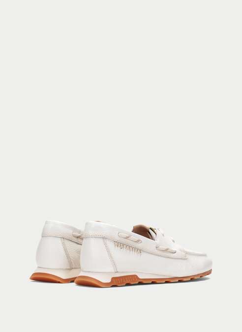 Hispanitas Zinnia boat-shoe loafer in Bolero Panna suede, back view showing the sporty two-tone sole