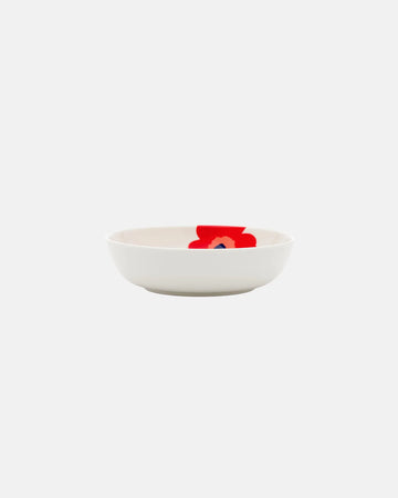 Marimekko Unikko Oiva deep dish, 16cm, angled view showing red poppy print on white stoneware