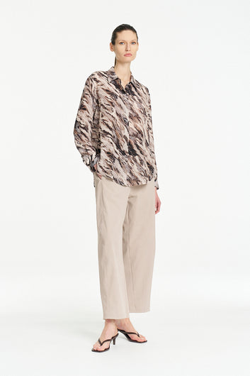 Mela Purdie Barrel Leg Pant in Fawn, Gravitene fabric – detail view