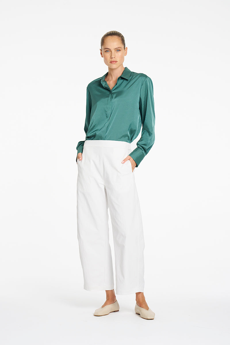 Mela Purdie Barrel Leg Pant in Ivory, Gravitene fabric – detail view