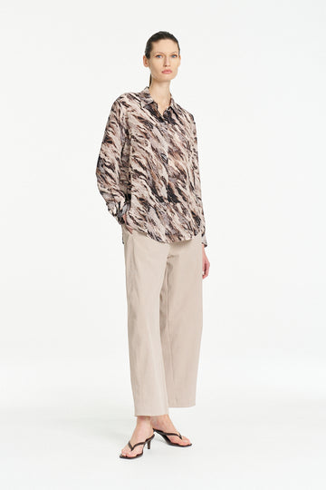 Mela Purdie Soft Shirt in Agate, Agate Print Silk fabric – detail view