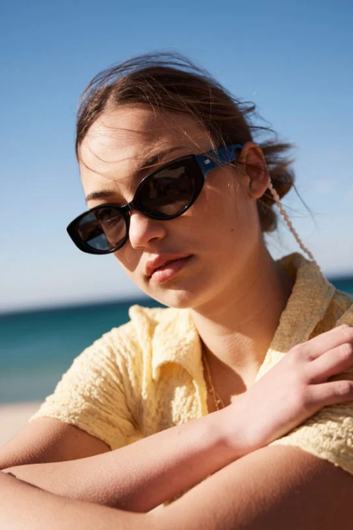 aura - black iron grey