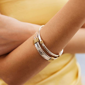 Tumbaga Amarres Wide Bangle (64mm)